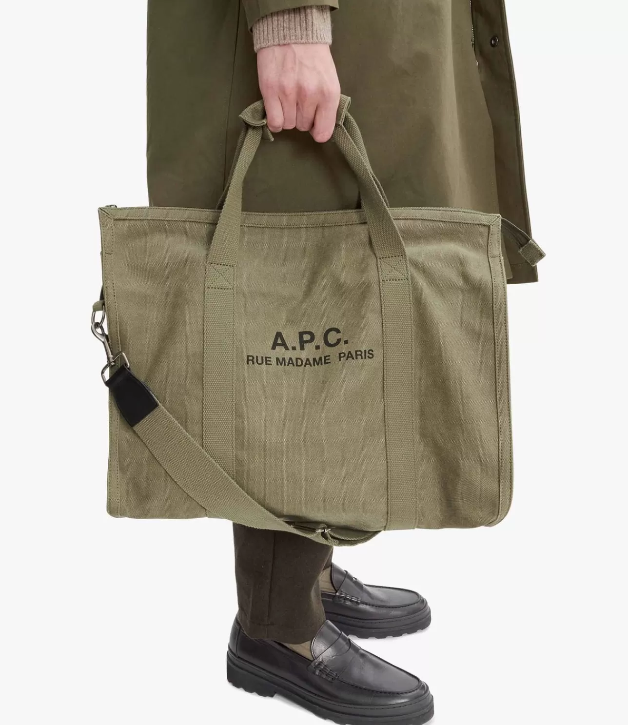 A.P.C. Recuperation gym bag